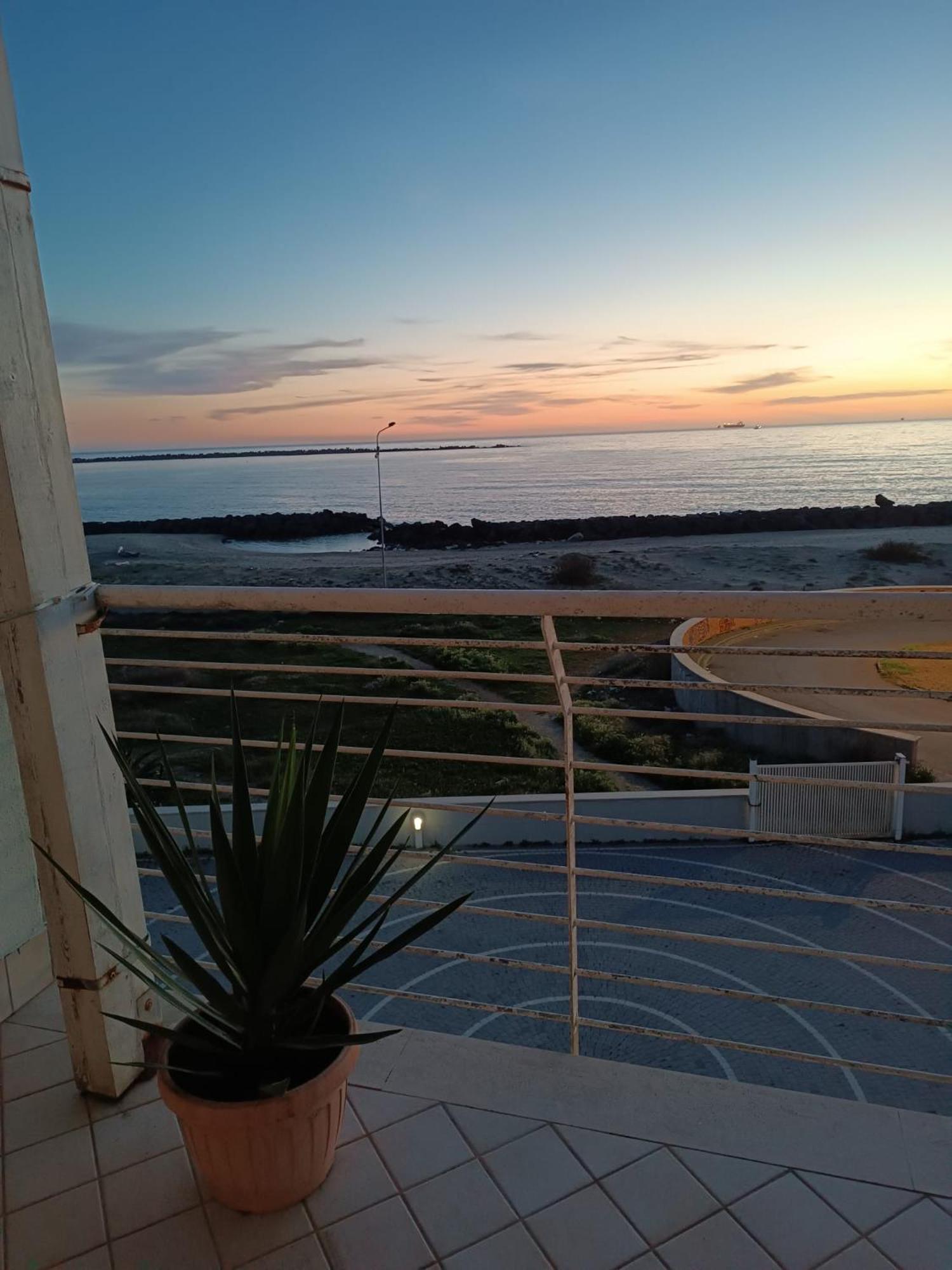 Armareaoverseassuites 1 Φιουμιτσίνο Εξωτερικό φωτογραφία