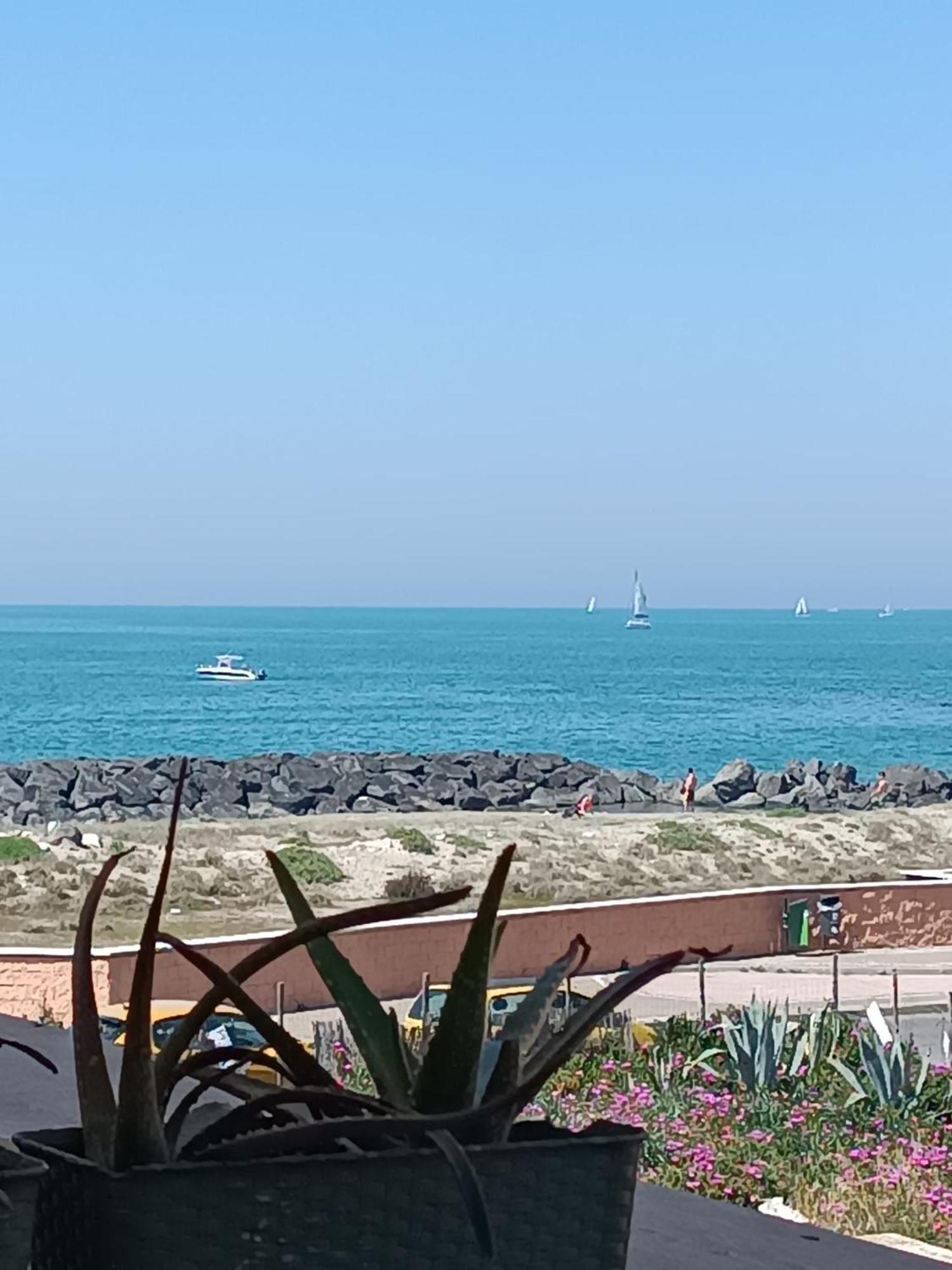 Armareaoverseassuites 1 Φιουμιτσίνο Εξωτερικό φωτογραφία